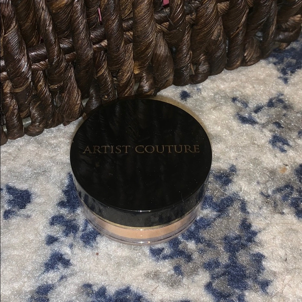 Artist Couture Diamond Glow Powder